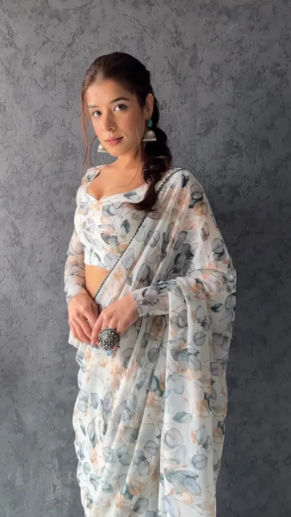 White_Trendy_Floral_Print_Pre-Stitched_Georgette_Saree